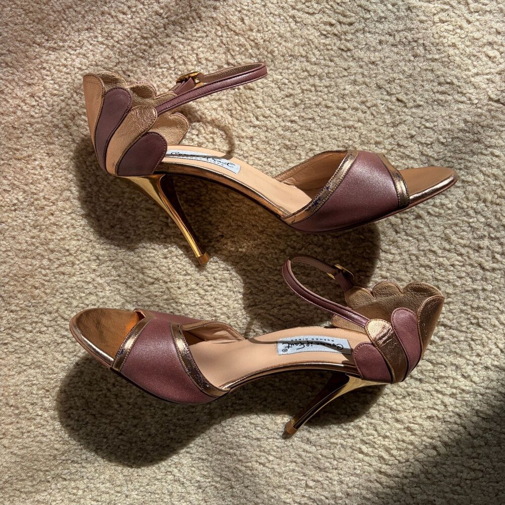 Comme il Faut fairycore mauve gold leather tango heels scalloped